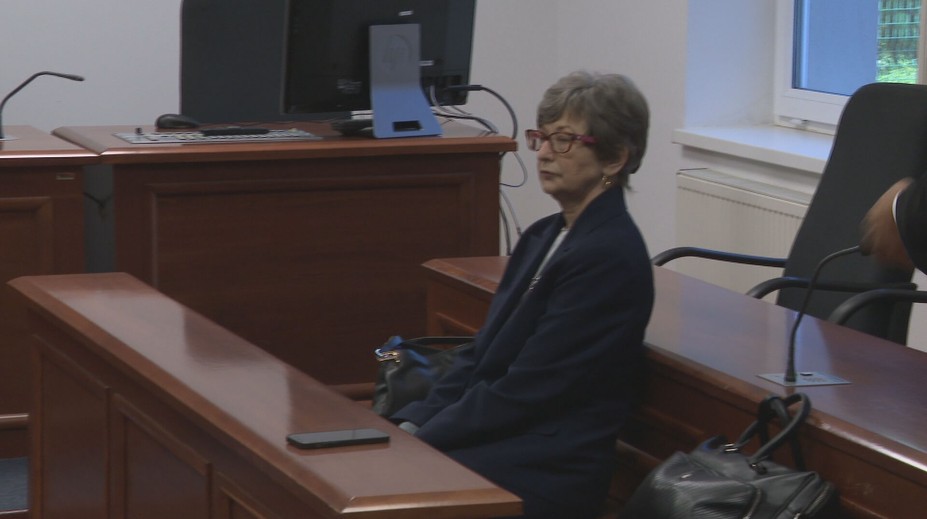 Začal sa proces s „grófkou“ Ľubicou Roškovou. Trvá na svojej nevine