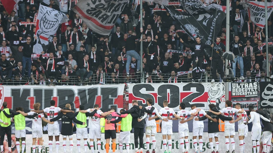 VIDEO: Brankár nemal nárok. Stuttgart nakopol v šesťbodovom zápase parádny angličák