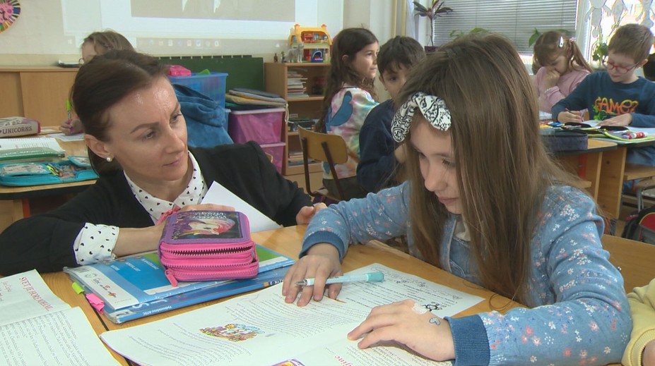 Pedagogickí asistenti ešte nevedia, či budú mať v septembri prácu. Prameň eurofondov na ich platy vysychá