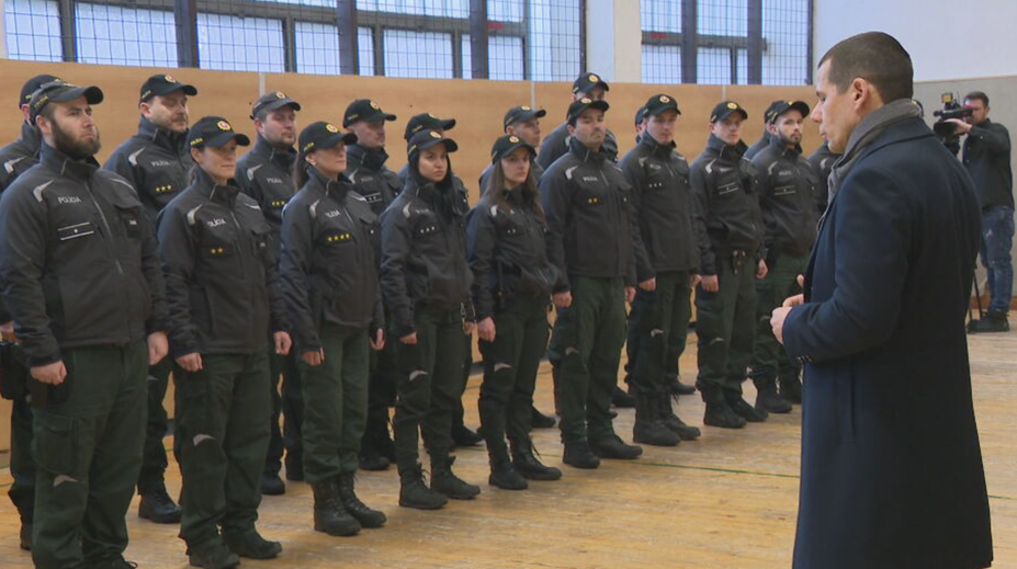 Slovensko opäť posiela policajné posily do Maďarska