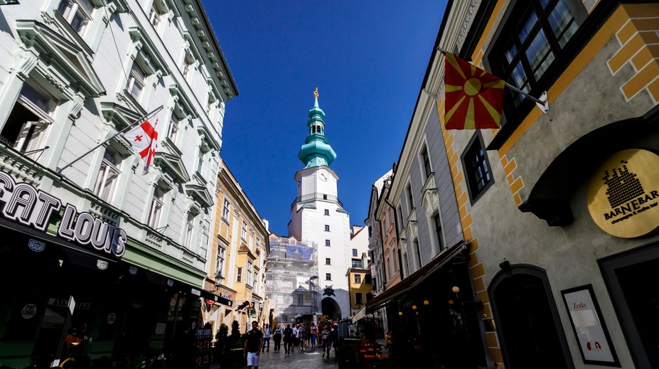 Michalská veža je späť. Jednu z dominánt Bratislavy otvoria po rekonštrukcii