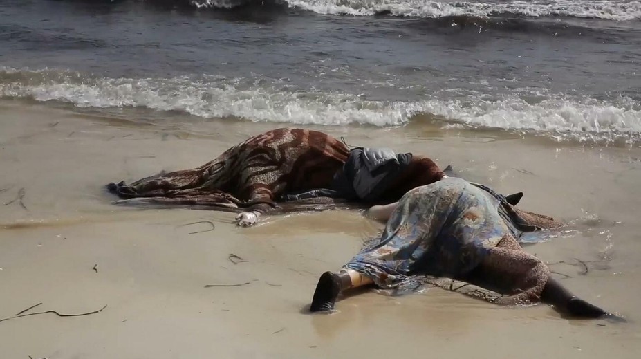 Pri pobreží Líbye sa zrejme utopilo približne 240 migrantov