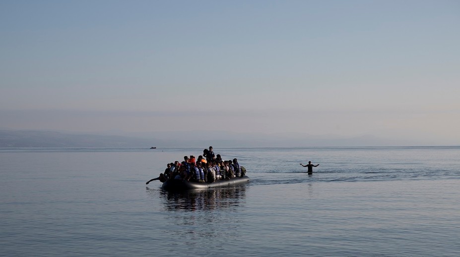 Pri stroskotaní lode s migrantmi pravdepodobne zahynuli desiatky ľudí