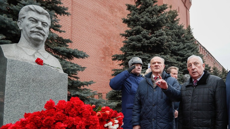 Komunisti Ruska žiadajú vyšetrovanie smrti Stalina. Majú podozrenie, že ho otrávili západné tajné služby