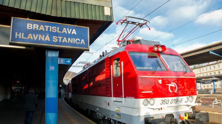 Vlaky pôjdu rýchlejšie: Železnice budú mať nové rušne