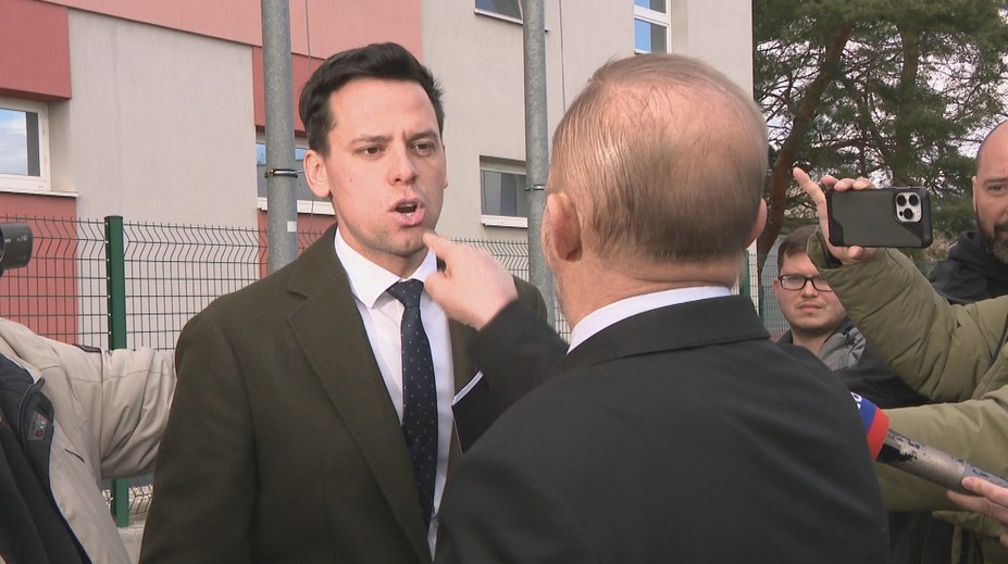 VIDEO: „Vy ste ban-de-ro-vec, ban-de-ro-vec“, opakoval Harabin v kurióznej prestrelke Čekovskému