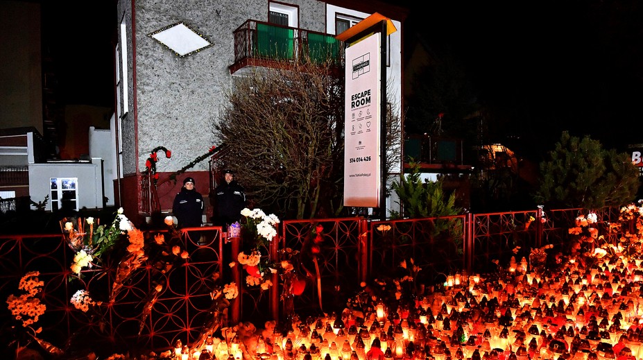 Päť kamarátok prišlo o život v „únikovej miestnosti“. Pochovajú ich spoločne