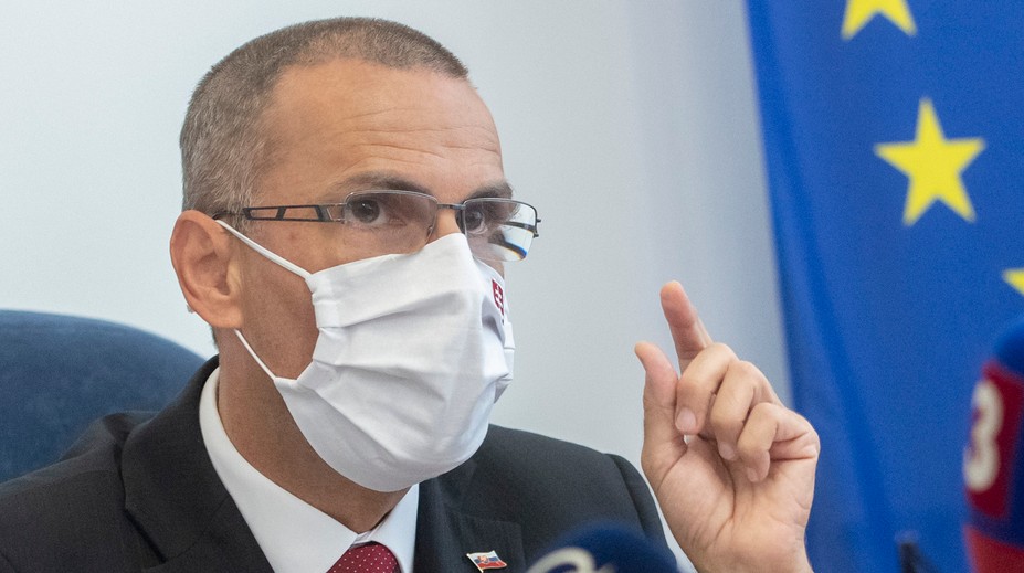 Maroš Žilinka vysvetlil, prečo pozastavil stíhanie Petra Brhela