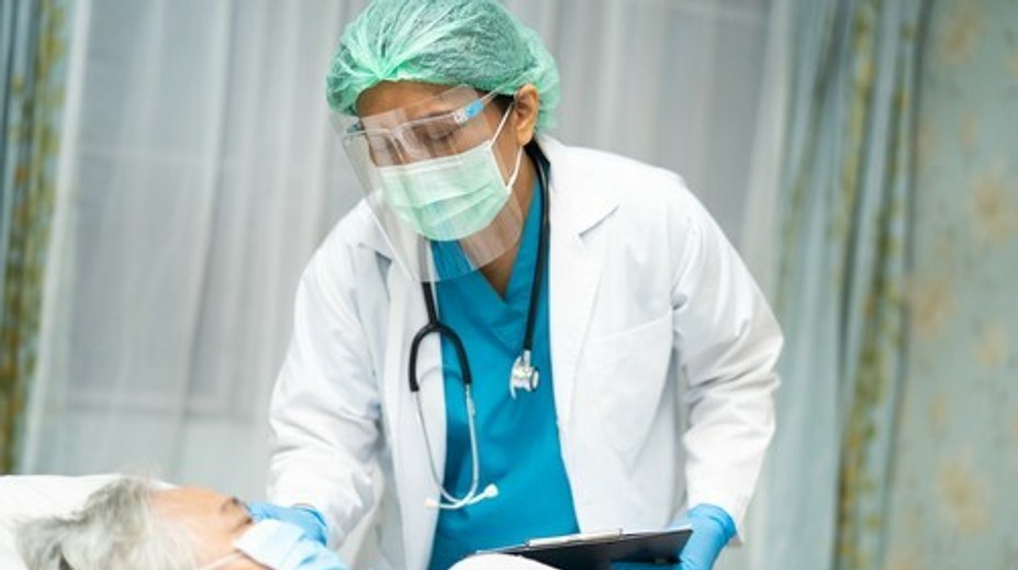 Sú ochranné štíty na tvár naozaj bezpečné? Názor vedcov prekvapuje