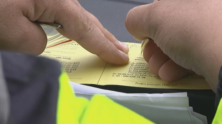 Policajný náčelník inkasoval pokuty, peniaze však mestu za ne neodvádzal