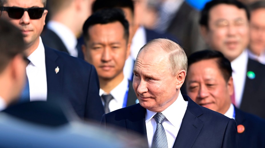 Putin pricestoval do Pekingu