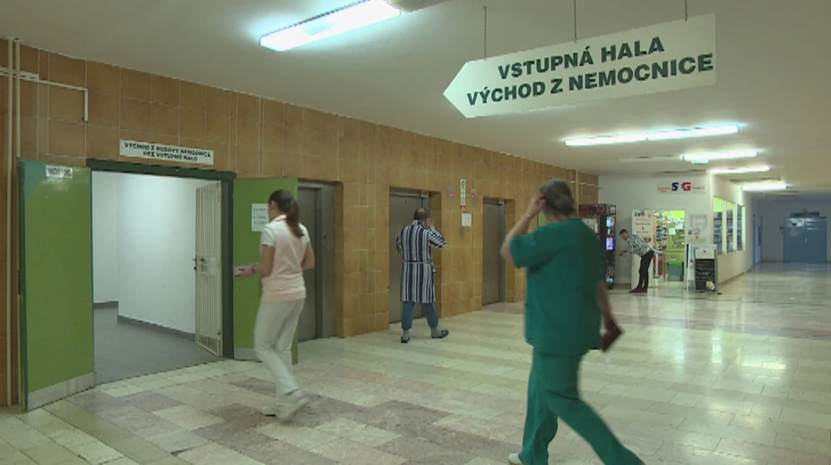 Ďalší hromadný odchod lekárov z nemocnice v Bratislave, hovoria o šikane a diskiminácii