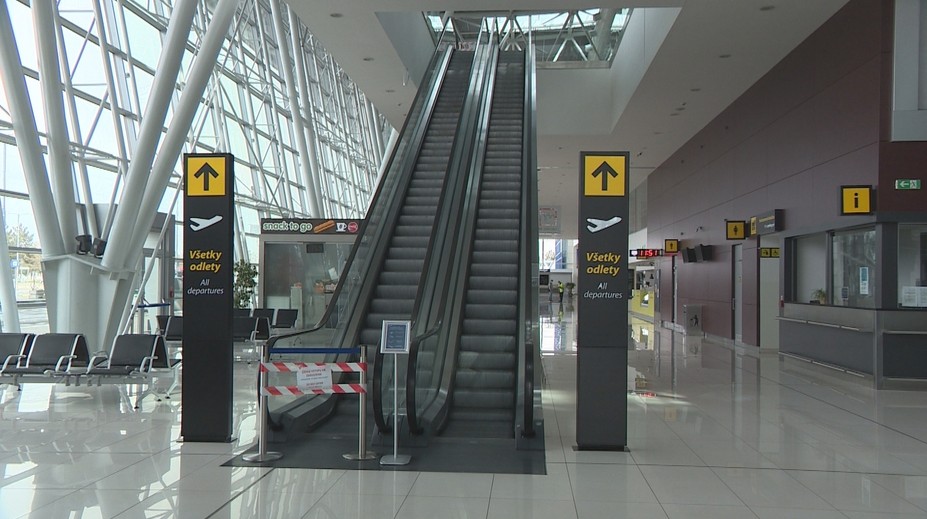 Ak sa celý systém nezlepší, COVID pasy spôsobia chaos, tvrdia aerolínie