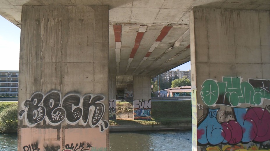 Ďalší most v Banskej Bystrici je v kritickom stave. Vedie ponad frekventovaný vstup do mesta