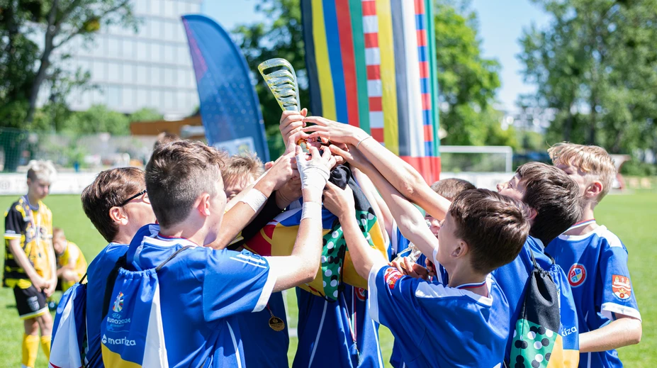 Hrajú na ňom tisíce detí, najväčší Školský pohár sa vracia na scénu. Na registráciu máte posledné dni