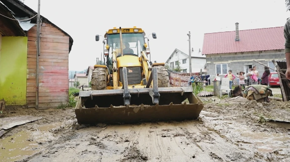 Pod Tatrami úradovala veľká voda. Pomáhať pri odstaňovaní škôd museli aj nezamestnaní