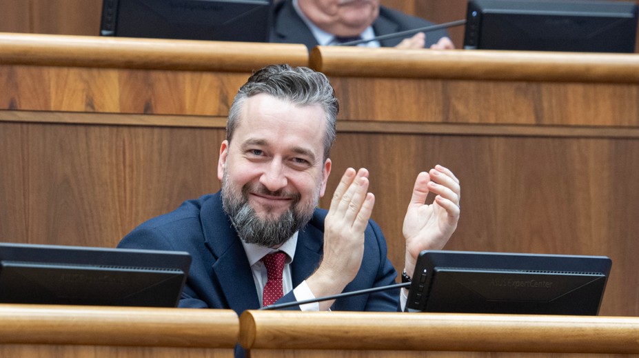 V spore medzi Blahom a Esetom padol po piatich rokoch prvý verdikt. Súd zamietol žalobu proti podpredsedovi NR SR