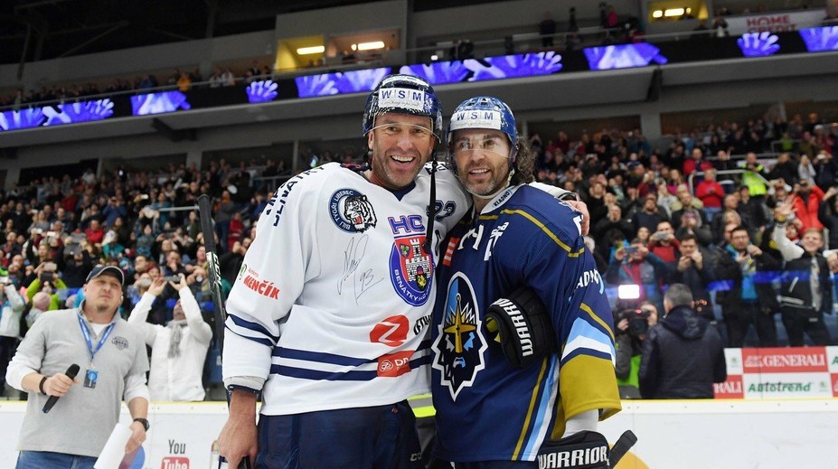 Jágr po návrate z NHL debutoval za Kladno, zaznamenal tri asistencie