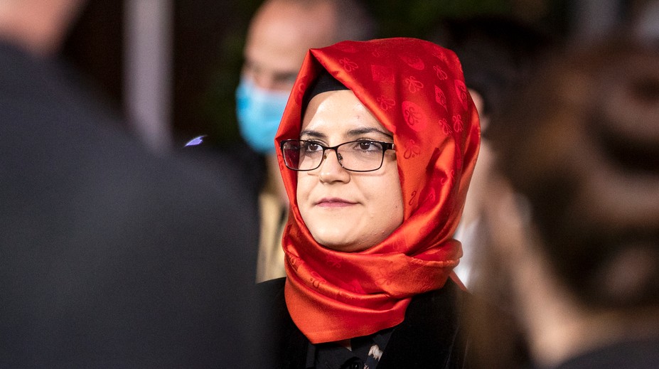 Snúbenica zavraždeného novinára Chášukdžího to nenechá len tak. Žaluje princa Saudskej Arábie