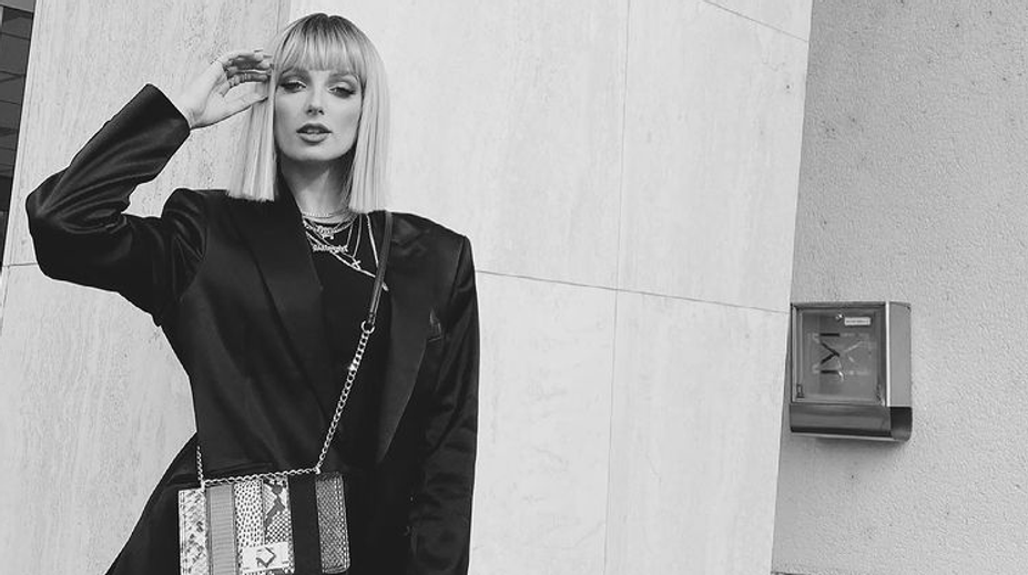 Dvojitá strata. Speváčke Sime zomrel otec aj babka, ešte aj v ten istý deň