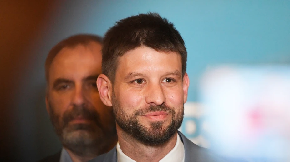 Za predsedu PS snem zvolil opätovne Michala Šimečku
