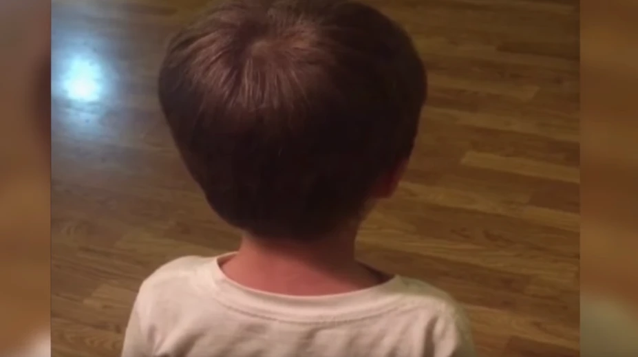 Otcovi ukradol holiaci strojček. Nebudete vedieť, či sa smiať alebo plakať