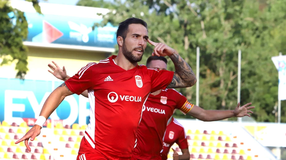 Rodák z Messiho krajiny, ktorý dokonalo pozná Slovensko. Podbrezová lovila u konkurencie