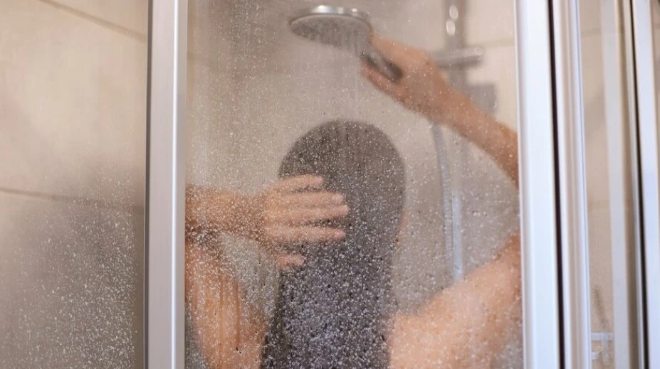 Nesprchujte sa každý deň. Dermatologička radí, ako hygienou svojej pokožke neškodiť