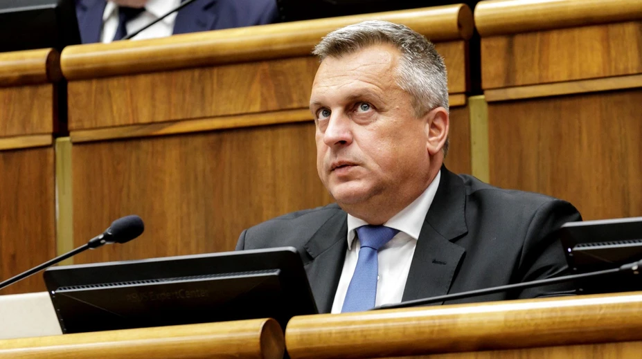 Povinné športové poukazy nás zruinujú, varujú podnikatelia. Danko kontruje tým, že ešte ušetria