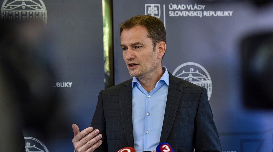 SÚHRN TÝŽDŇA: Na študentské časy musia spomínať ďalší. Pochybných diplomoviek pribúda