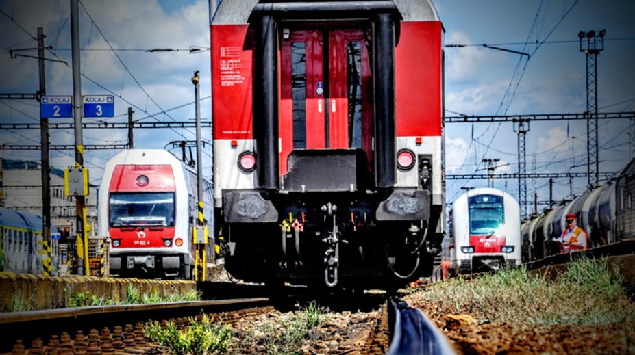 Vlaky na trati medzi Českom a Slovenskom mali veľké meškania