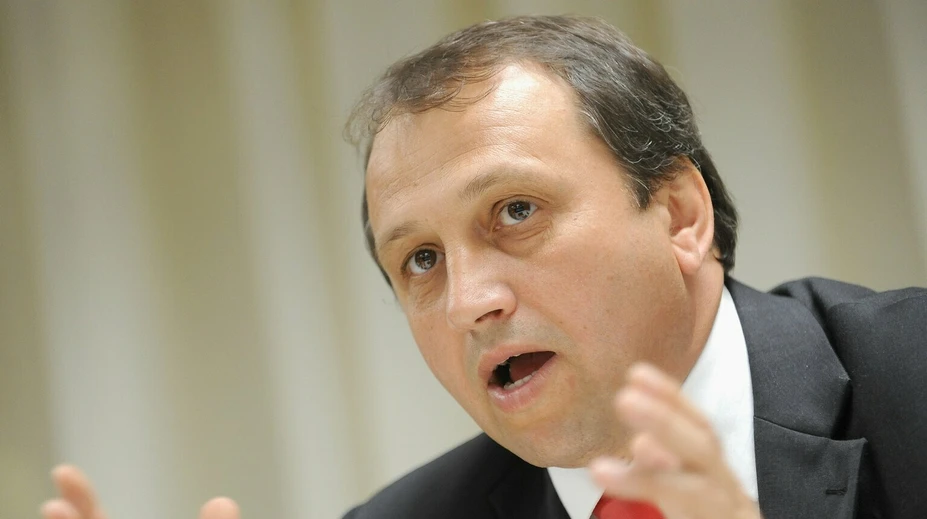 Vo veku 60 rokov zomrel bývalý poslanec za Smer Jozef Burian
