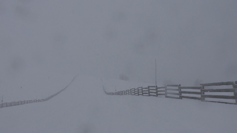 Je to pomoc alebo životu nebezpečná hrozba? Vetrolamy ohrozujú lyžiarov