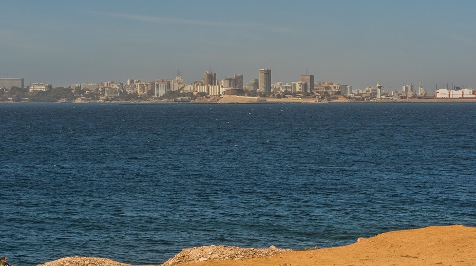 Pri pobreží Senegalu sa prevrátila loď s turistami z Európy. Najmenej štyria ľudia sa utopili