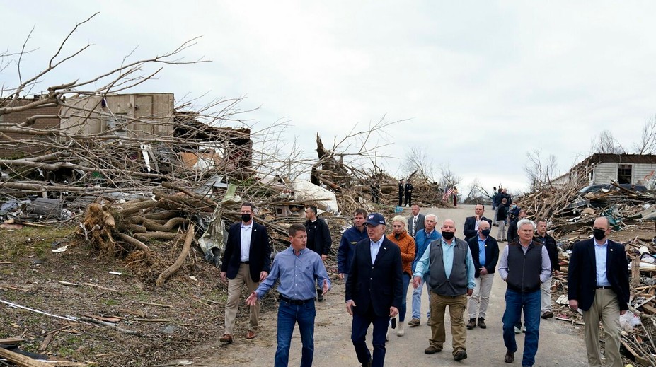 Takéto škody som ešte nevidel, povedal Biden v oblastiach zasiahnutých tornádom v Kentucky