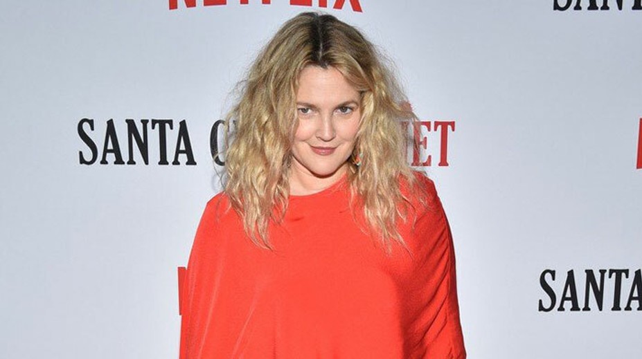 Drew, to naozaj? Najprv ho označila za najmenej talentovaného herca, teraz mu vyznala lásku