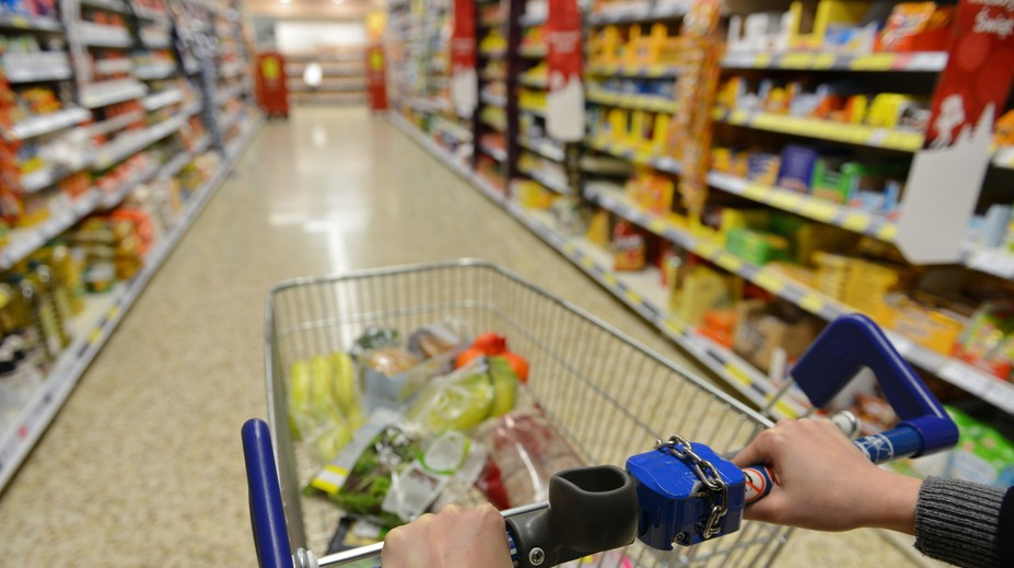 Jeden z reťazcov sťahuje z predaja základnú potravinu. Našli v nej prekročené limity chemickej látky