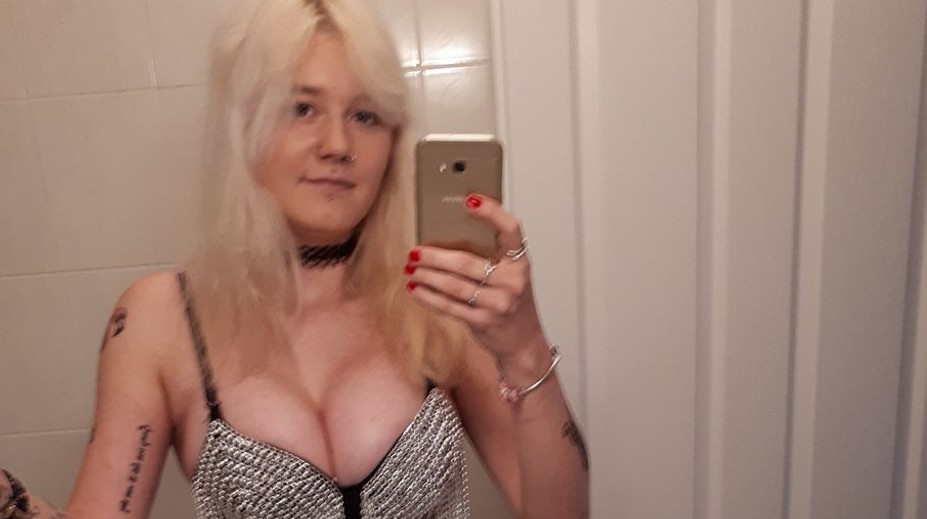 Škandál! Dcéra českého politika sa predáva za peniaze