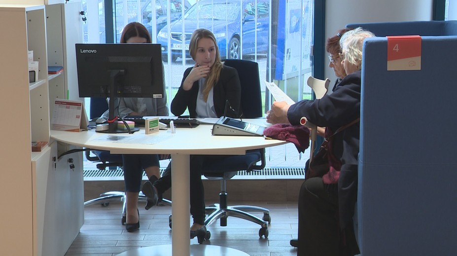 Čoraz viac Slovákov má problém s neplatením dlhov. Pre desaťtisíce domácností ide o varovný prst