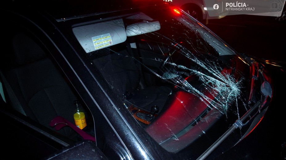Žena zomrela cestou do nemocnice. V Ivanke pri Nitre ju zrazilo auto