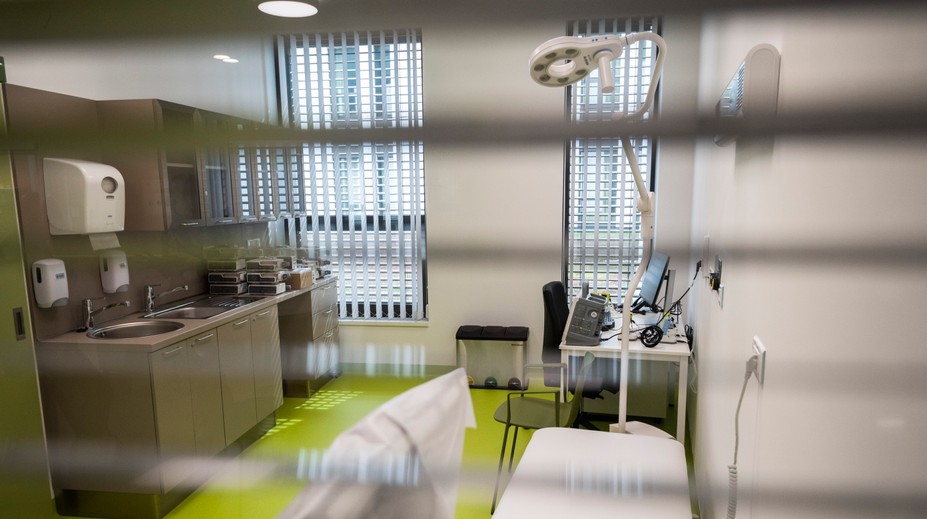 ANKETA: Zdravotníctvo už nie je a nebude zadarmo. Väčšina politikov sľubuje jasné pravidlá v poplatkoch