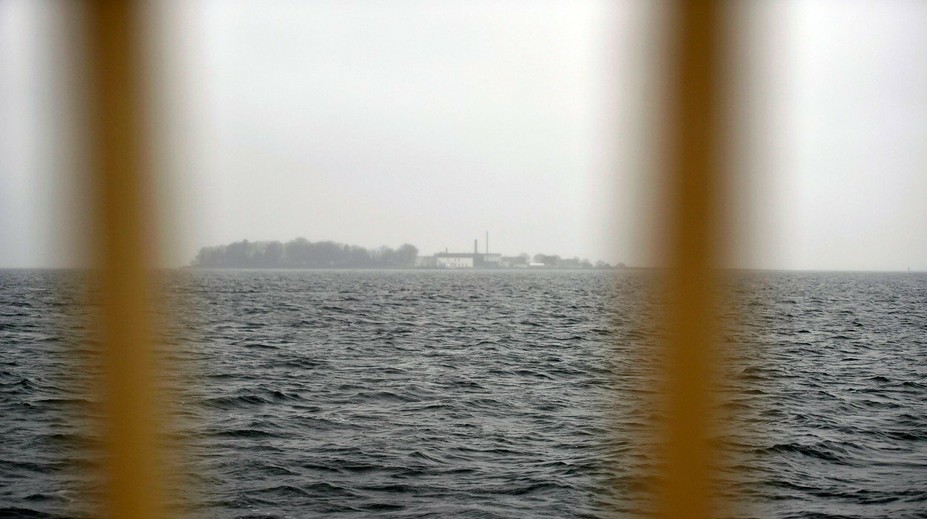 V Baltskom mori chystajú novodobý Alcatraz. Bude to väzenie pre migrantov