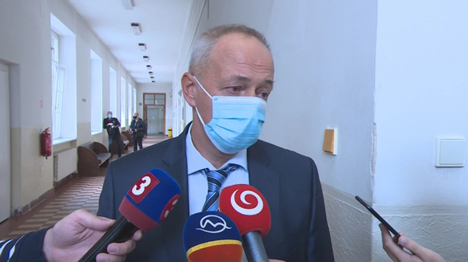 Ivan Lexa sa po dlhšom čase ukázal na verejnosti, vypovedal v kauze vraždy M. Sýkoru