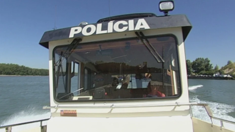 Zlyhali opatrenia počas MS? Policajné člny boli údajne na výlete, v Dunaji sa zatiaľ utopil človek