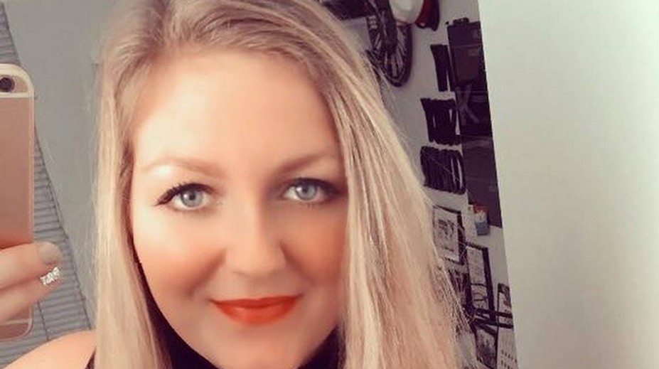 Novinárka šla robiť reportáž do swingers klubu. Medzitým sa zblížila s jedným zo zúčastnených