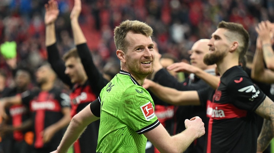 Bratislavčan Hradecký oslavuje double: Leverkusen po Bundeslige opanoval aj Nemecký pohár