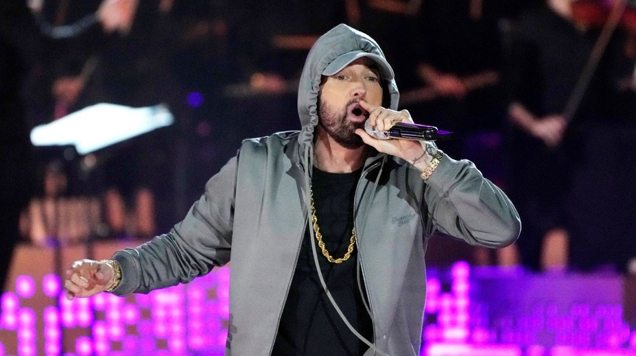 Eminem sa stane starým otcom. Jeho dcéra Hailie Jade potvrdila, že je tehotná