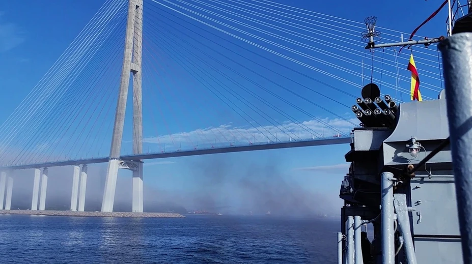 FOTO + VIDEO: Rusko spustilo rozsiahle námorné manévre. V akcii má byť 300 lodí a 20-tisíc vojakov