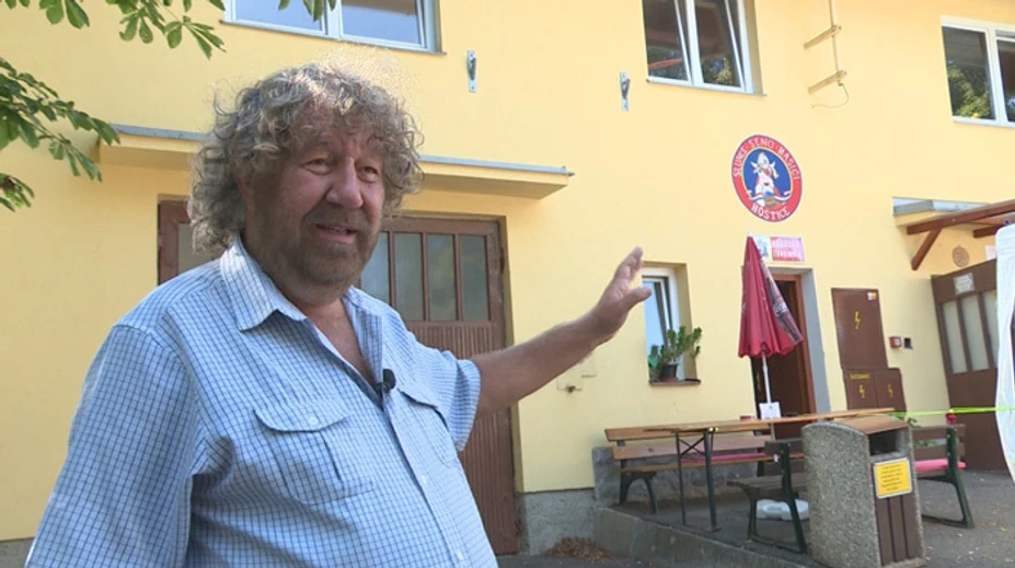 Navštívili sme legendárne Hoštice: Pozrite sa, ako to tam vyzerá