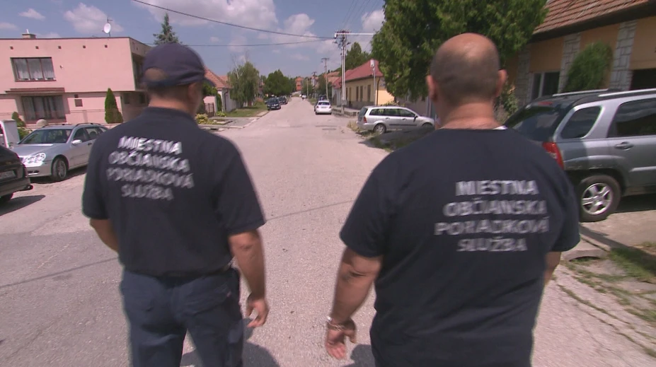 Rómske hliadky sa osvedčili. Do viacerých obcí sa vrátia, inde sa posilnia